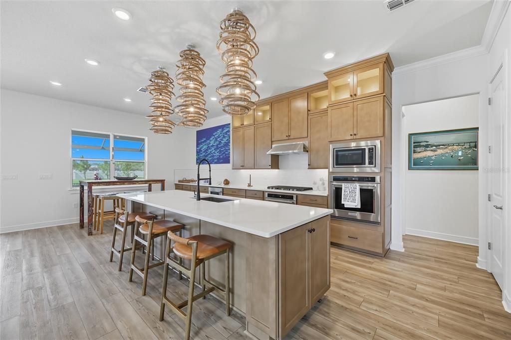 For Rent: $6,895 (6 beds, 5 baths, 5389 Square Feet)