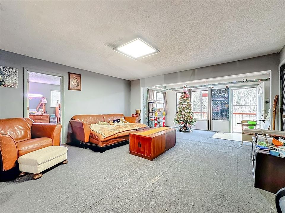 На продажу: $380,000 (3 спален, 2 ванн, 1604 Квадратных фут)