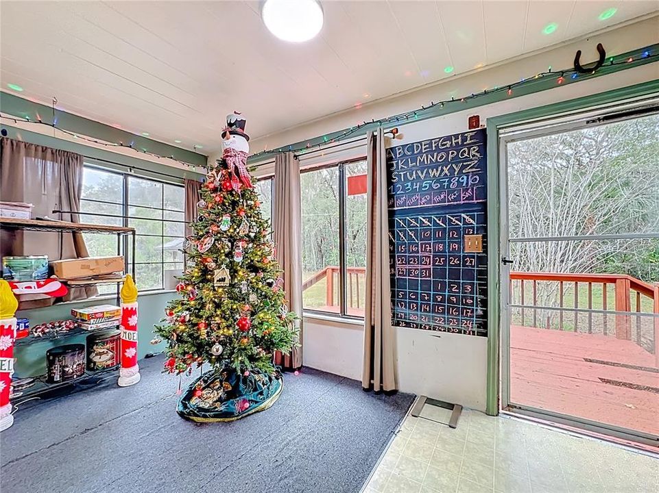 На продажу: $380,000 (3 спален, 2 ванн, 1604 Квадратных фут)