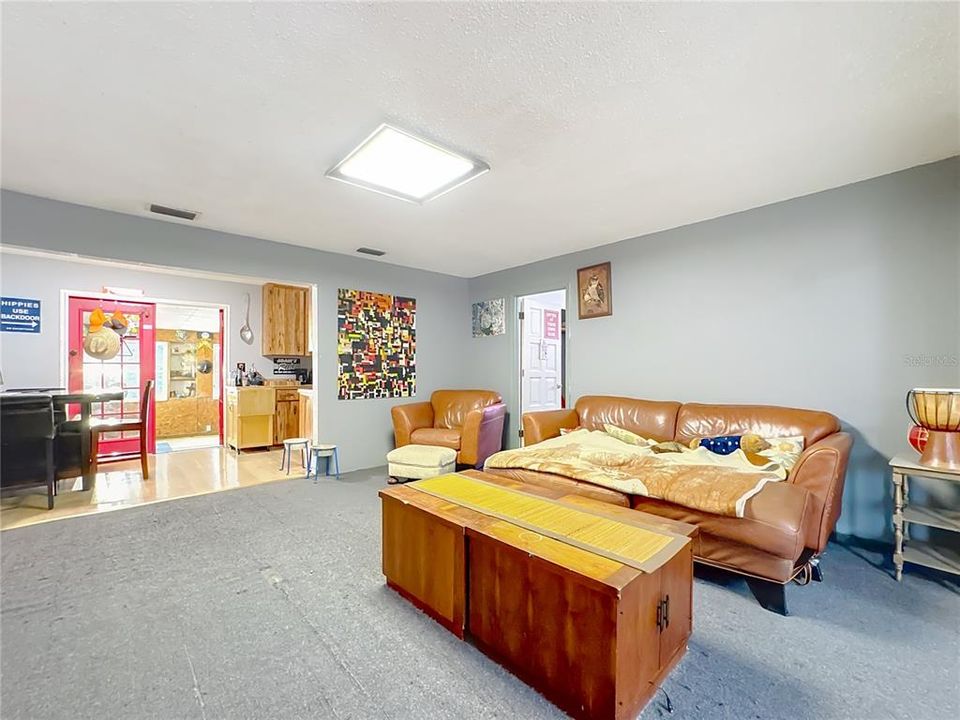 На продажу: $380,000 (3 спален, 2 ванн, 1604 Квадратных фут)