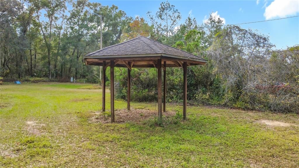 На продажу: $380,000 (3 спален, 2 ванн, 1604 Квадратных фут)