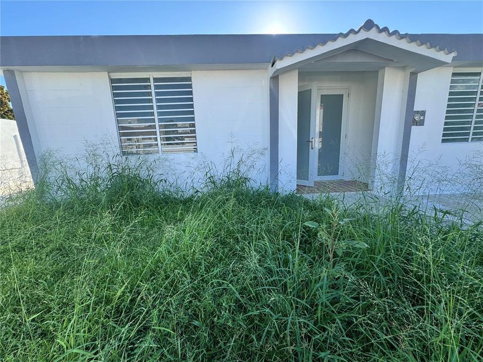 Недавно продано: $225,000 (5 спален, 2 ванн, 1200 Квадратных фут)