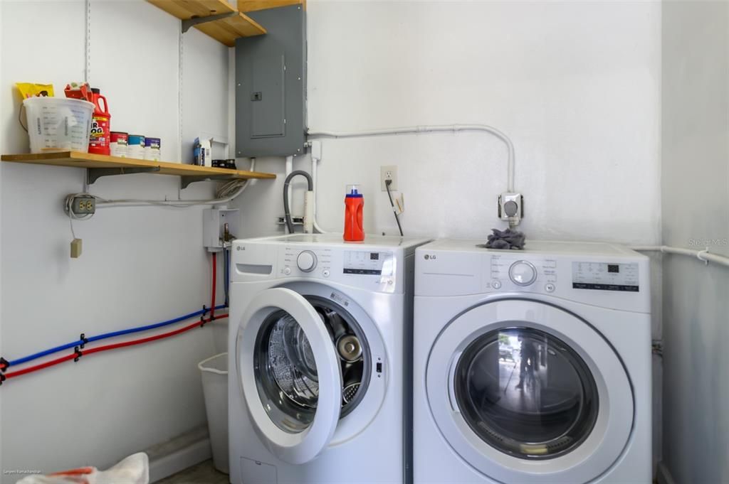 В аренду: $1,595 (2 спален, 2 ванн, 1120 Квадратных фут)