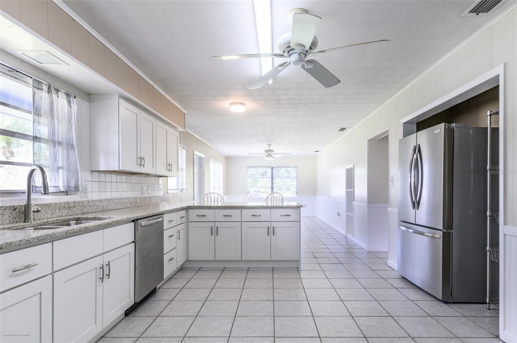 В аренду: $1,595 (2 спален, 2 ванн, 1120 Квадратных фут)