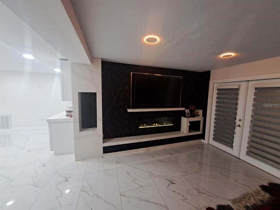 For Sale: $594,900 (4 beds, 3 baths, 1856 Square Feet)