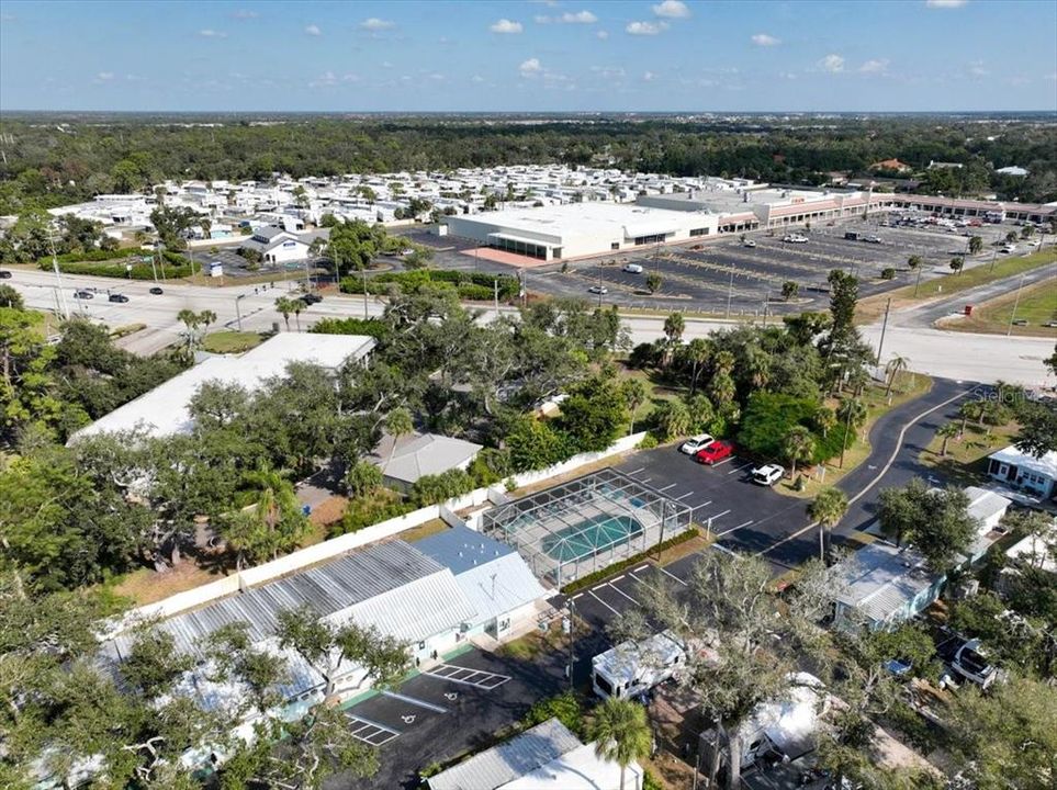 For Sale: $130,000 (1 beds, 1 baths, 660 Square Feet)