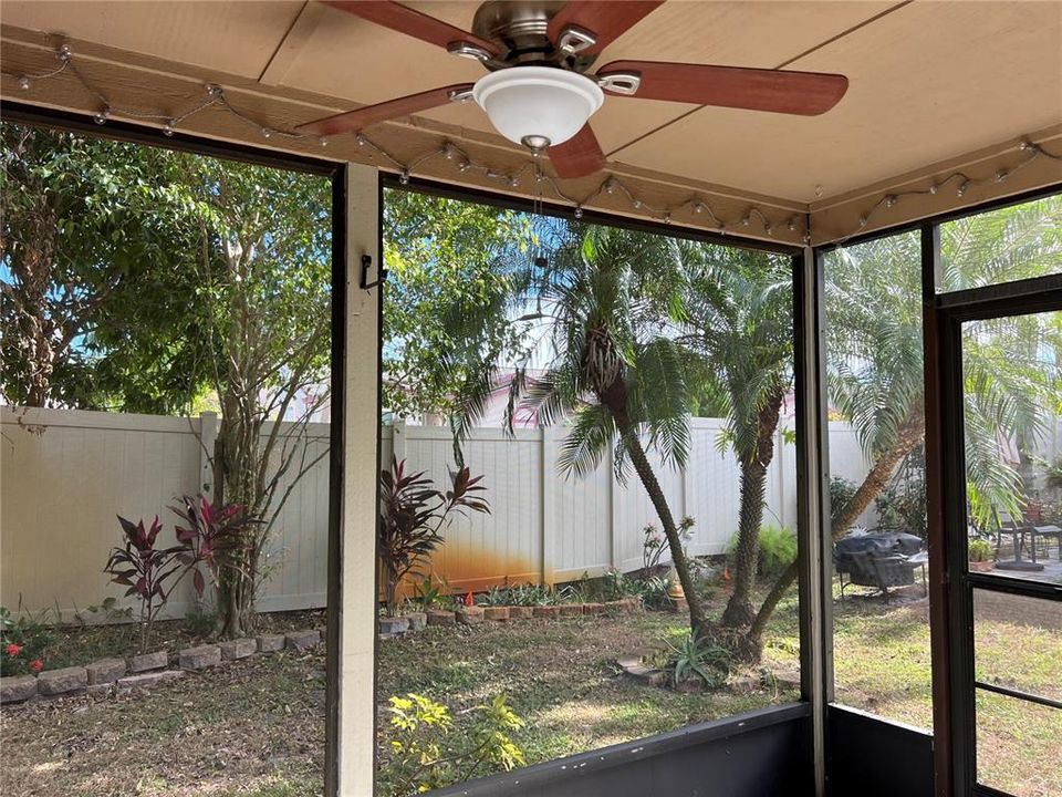 For Sale: $297,000 (2 beds, 2 baths, 1418 Square Feet)