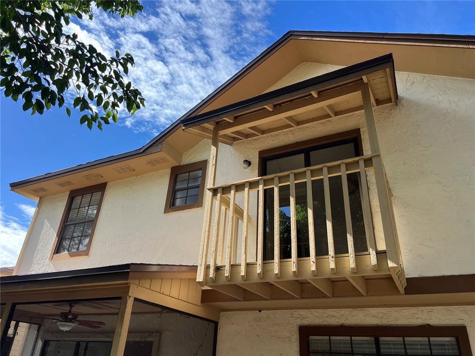 For Sale: $297,000 (2 beds, 2 baths, 1418 Square Feet)