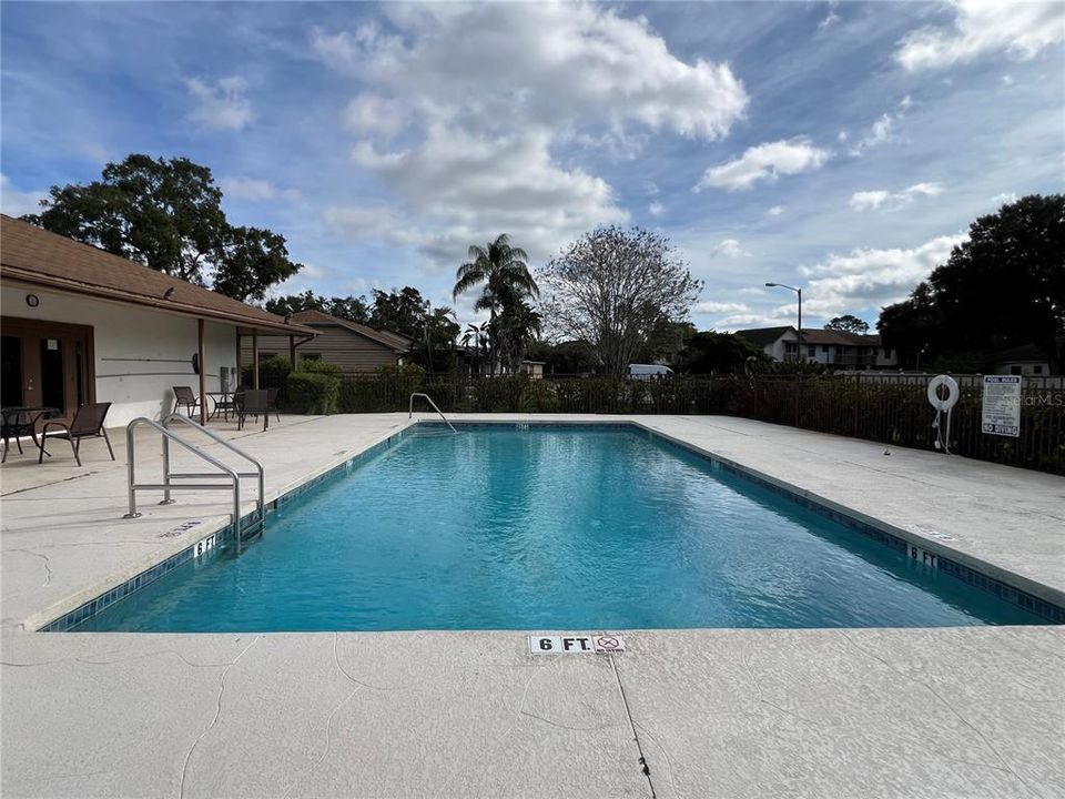 For Sale: $297,000 (2 beds, 2 baths, 1418 Square Feet)