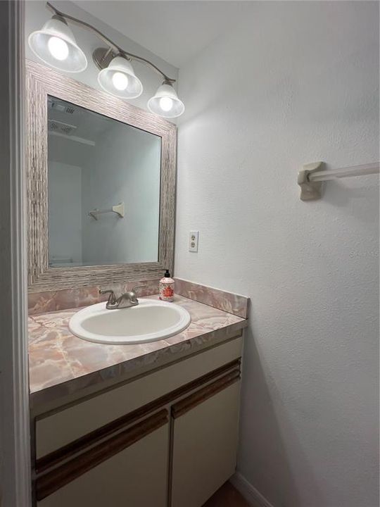 For Sale: $297,000 (2 beds, 2 baths, 1418 Square Feet)