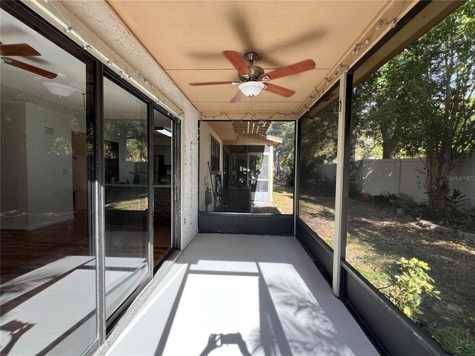 For Sale: $297,000 (2 beds, 2 baths, 1418 Square Feet)