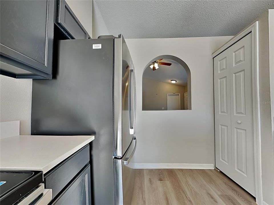 В аренду: $1,839 (3 спален, 2 ванн, 1292 Квадратных фут)