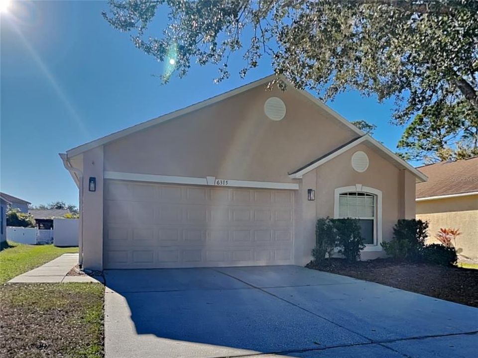 В аренду: $1,839 (3 спален, 2 ванн, 1292 Квадратных фут)