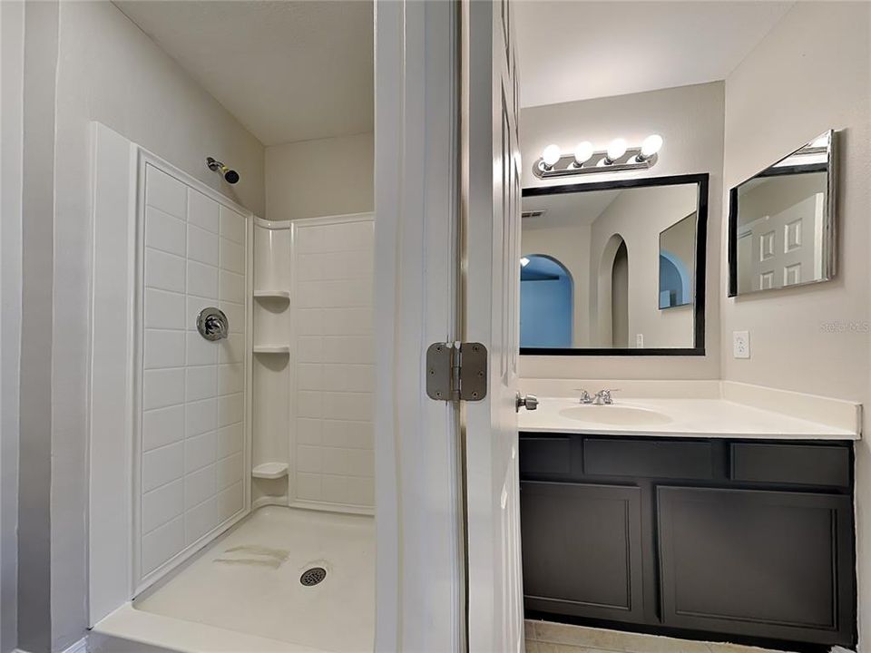 В аренду: $1,839 (3 спален, 2 ванн, 1292 Квадратных фут)