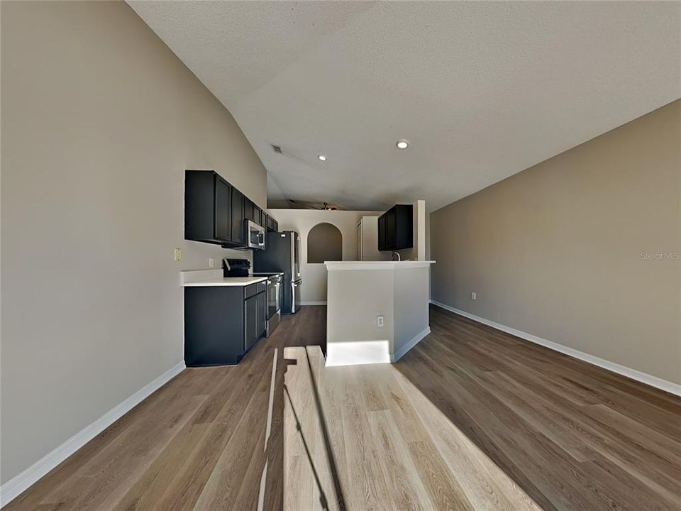 В аренду: $1,839 (3 спален, 2 ванн, 1292 Квадратных фут)