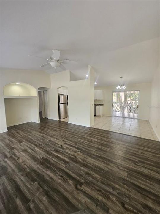 For Rent: $1,850 (3 beds, 2 baths, 1184 Square Feet)
