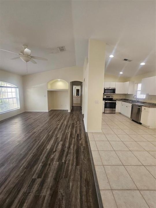 For Rent: $1,850 (3 beds, 2 baths, 1184 Square Feet)