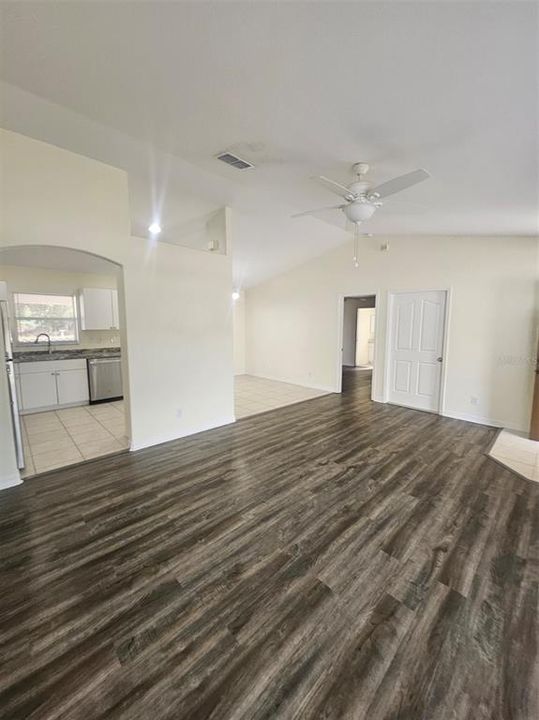 For Rent: $1,850 (3 beds, 2 baths, 1184 Square Feet)