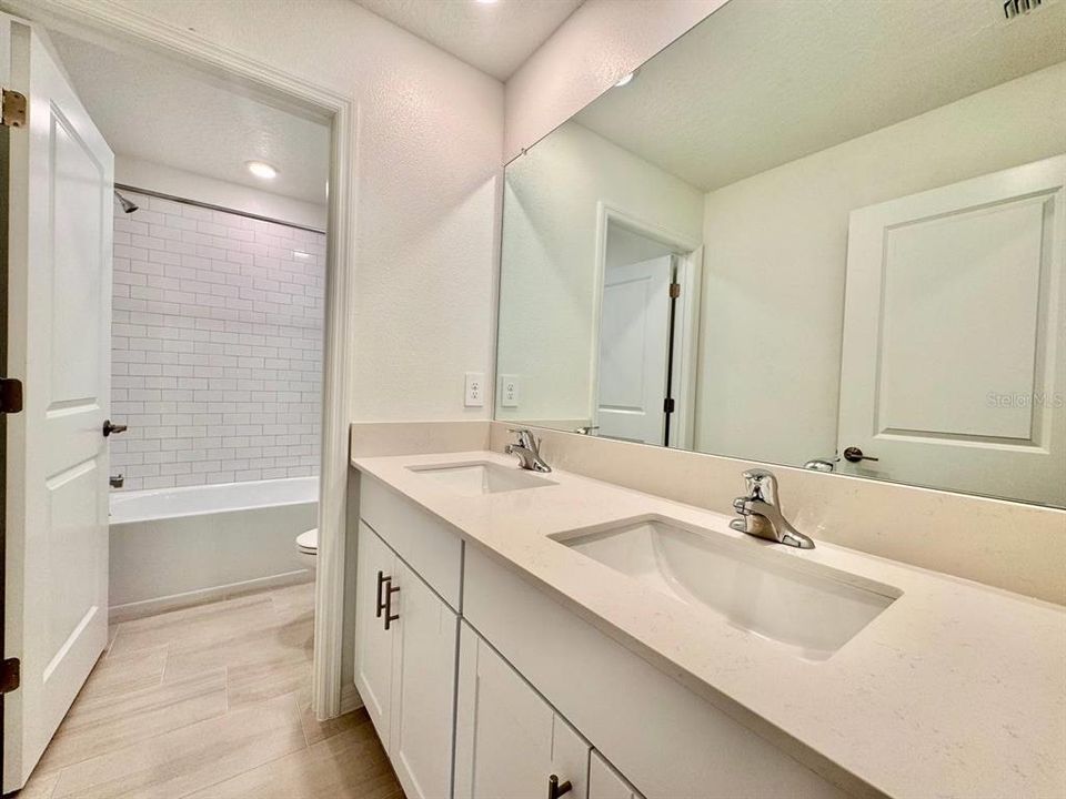 En Renta: $3,000 (6 camas, 3 baños, 2580 Pies cuadrados)