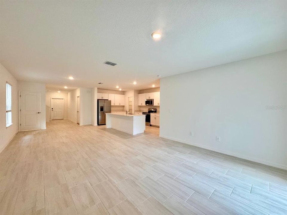 En Renta: $3,000 (6 camas, 3 baños, 2580 Pies cuadrados)