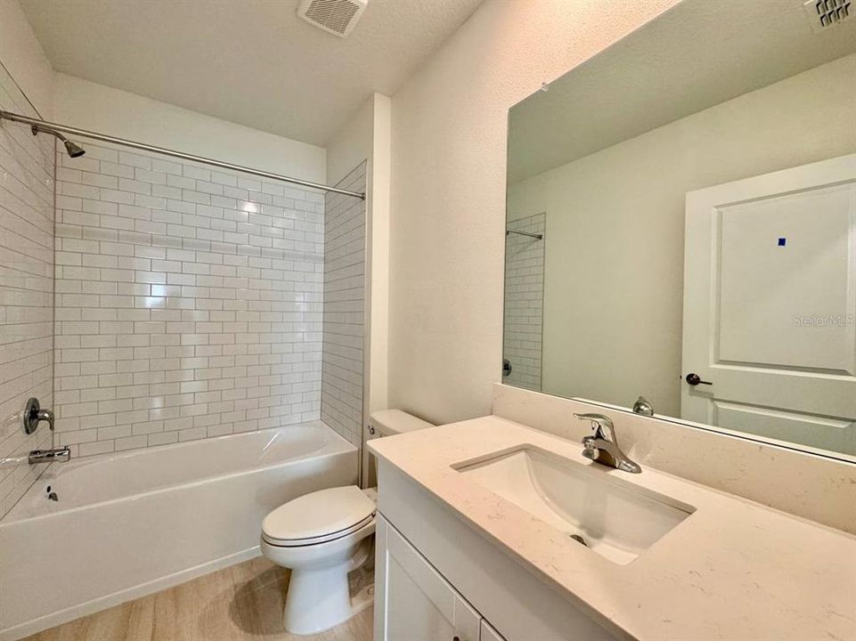 En Renta: $3,000 (6 camas, 3 baños, 2580 Pies cuadrados)