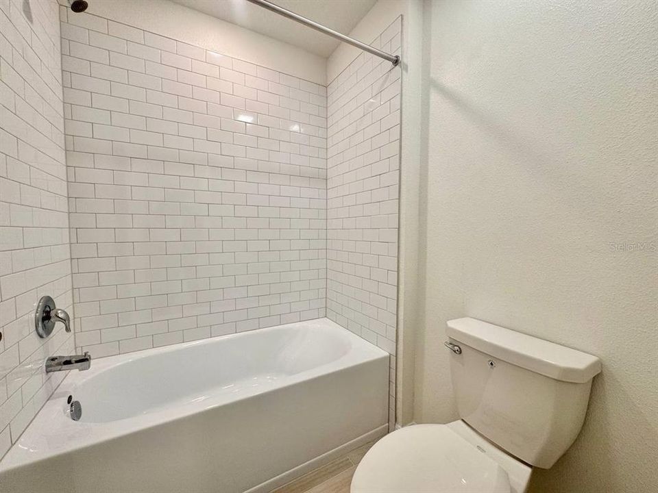 En Renta: $3,000 (6 camas, 3 baños, 2580 Pies cuadrados)