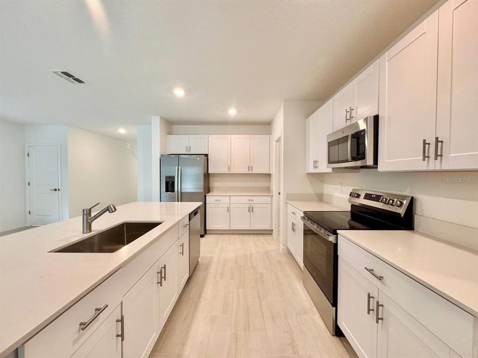 En Renta: $3,000 (6 camas, 3 baños, 2580 Pies cuadrados)