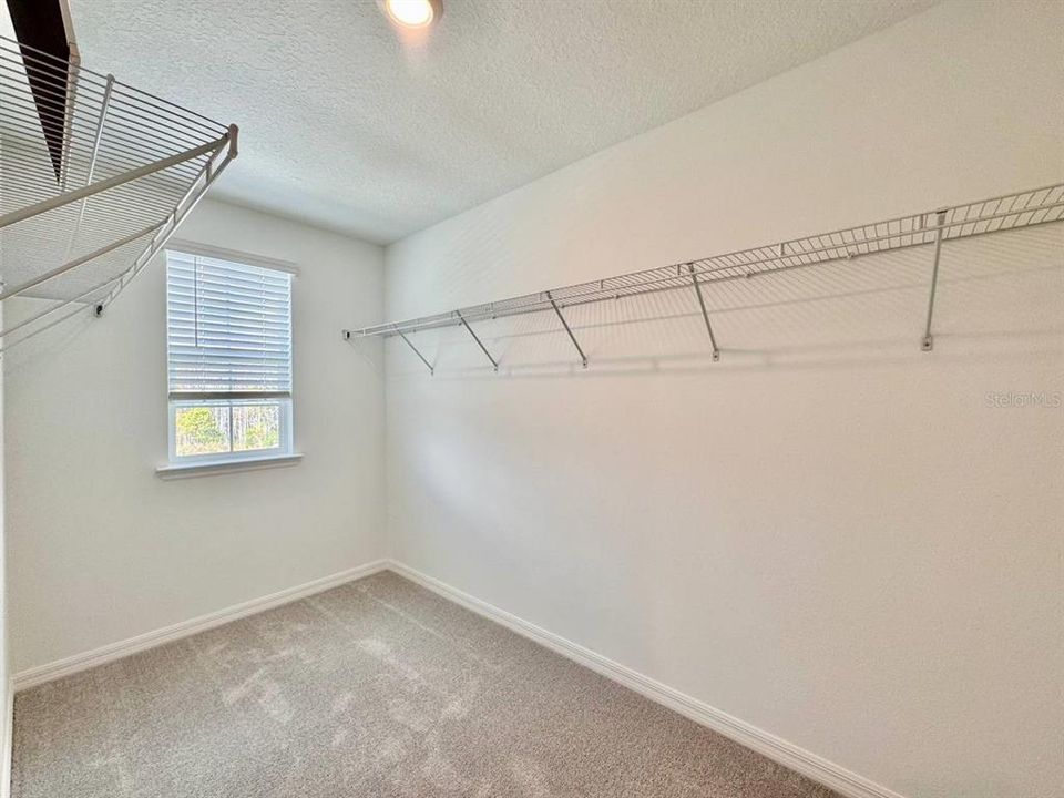 En Renta: $3,000 (6 camas, 3 baños, 2580 Pies cuadrados)