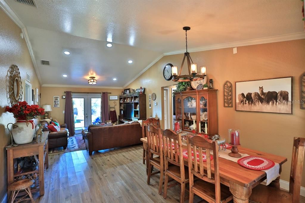 For Sale: $490,000 (4 beds, 3 baths, 1840 Square Feet)