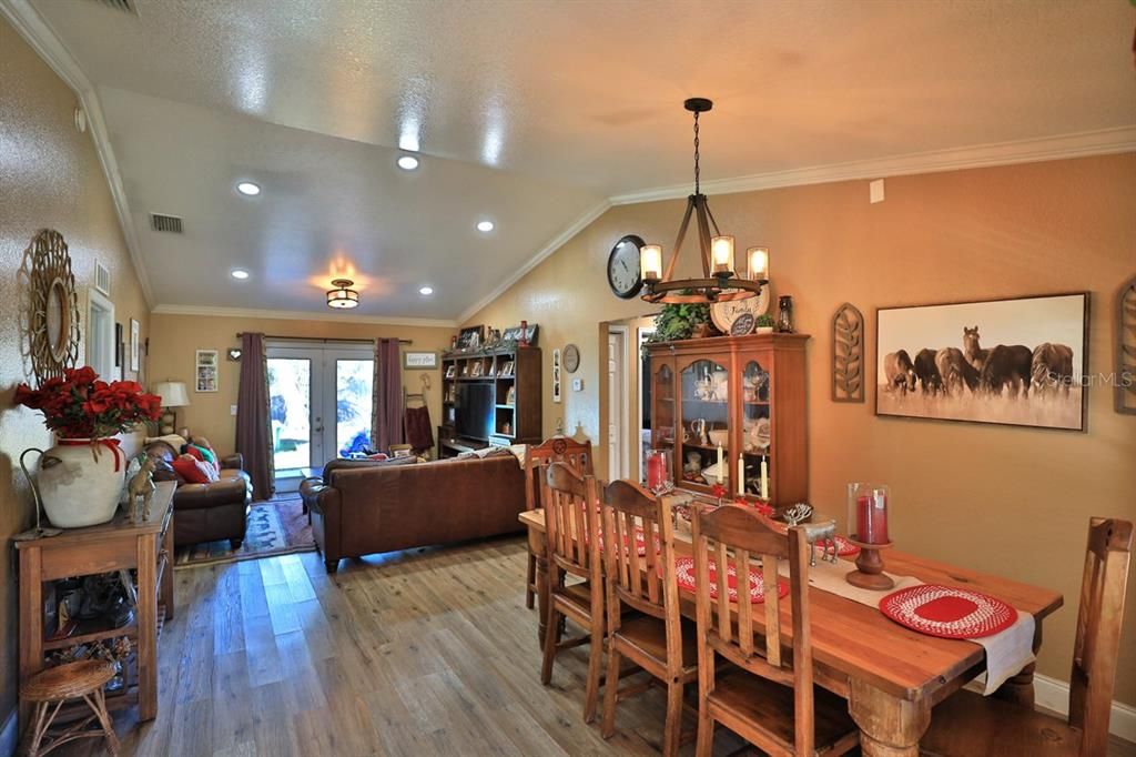 For Sale: $490,000 (4 beds, 3 baths, 1840 Square Feet)