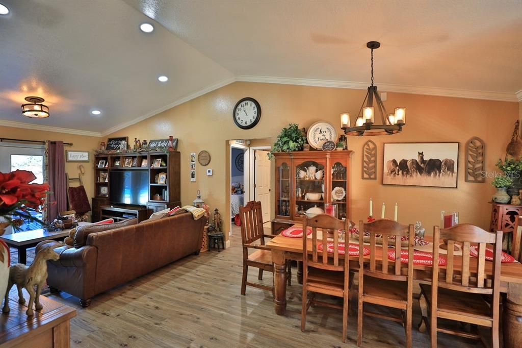 For Sale: $490,000 (4 beds, 3 baths, 1840 Square Feet)