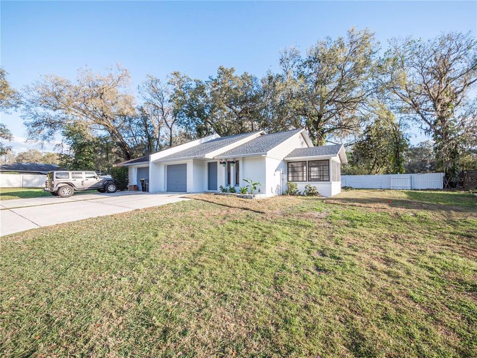 For Rent: $1,795 (3 beds, 2 baths, 1052 Square Feet)