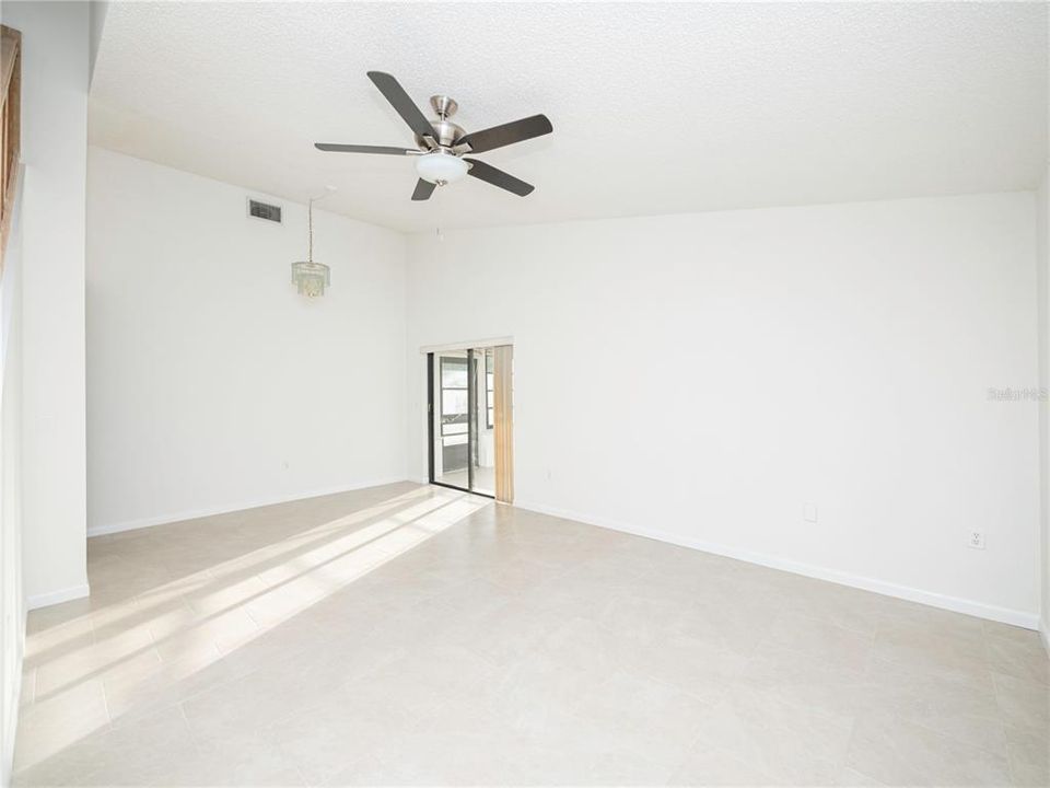 For Rent: $1,795 (3 beds, 2 baths, 1052 Square Feet)