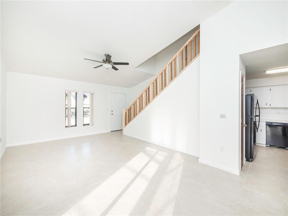 For Rent: $1,795 (3 beds, 2 baths, 1052 Square Feet)