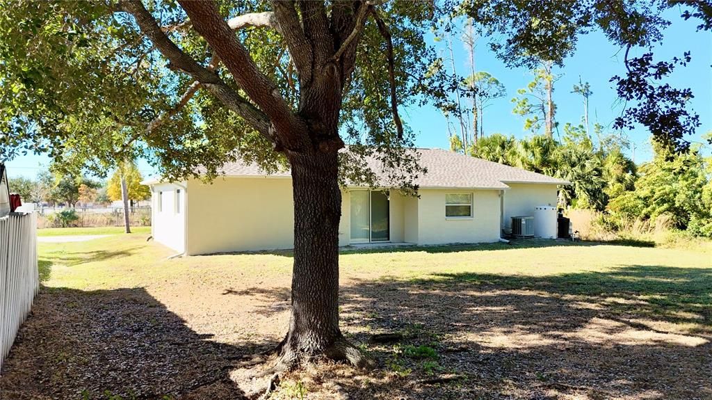 待售: $249,900 (3 贝兹, 2 浴室, 1195 平方英尺)