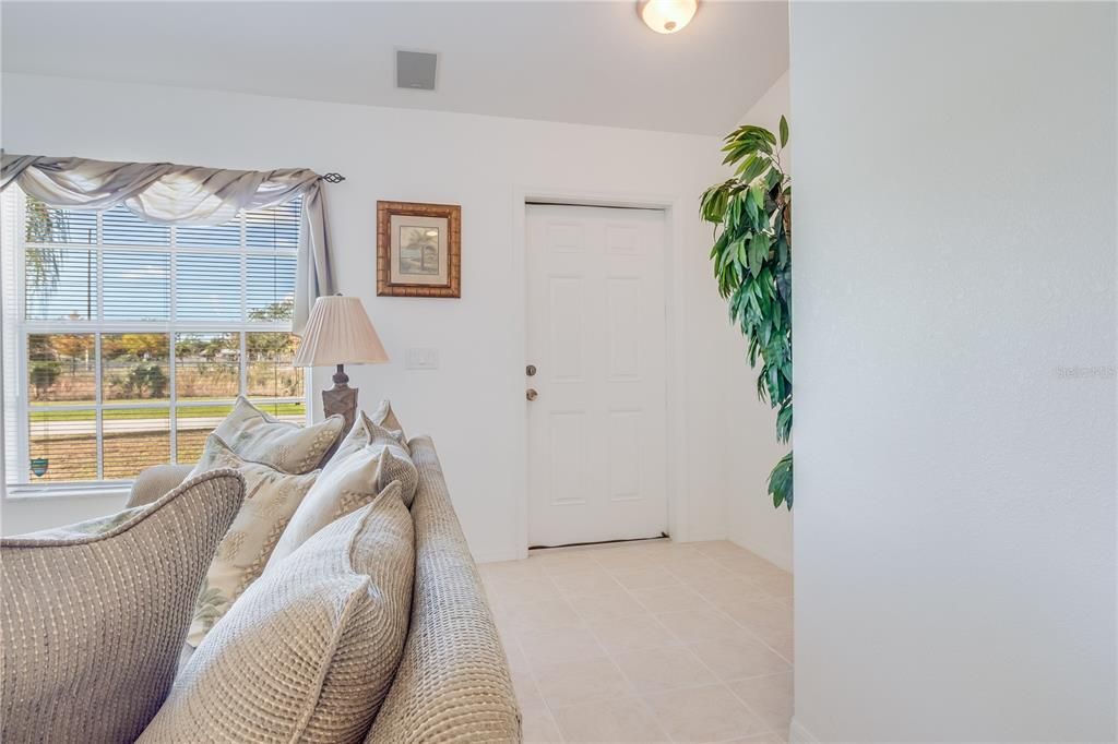 待售: $249,900 (3 贝兹, 2 浴室, 1195 平方英尺)