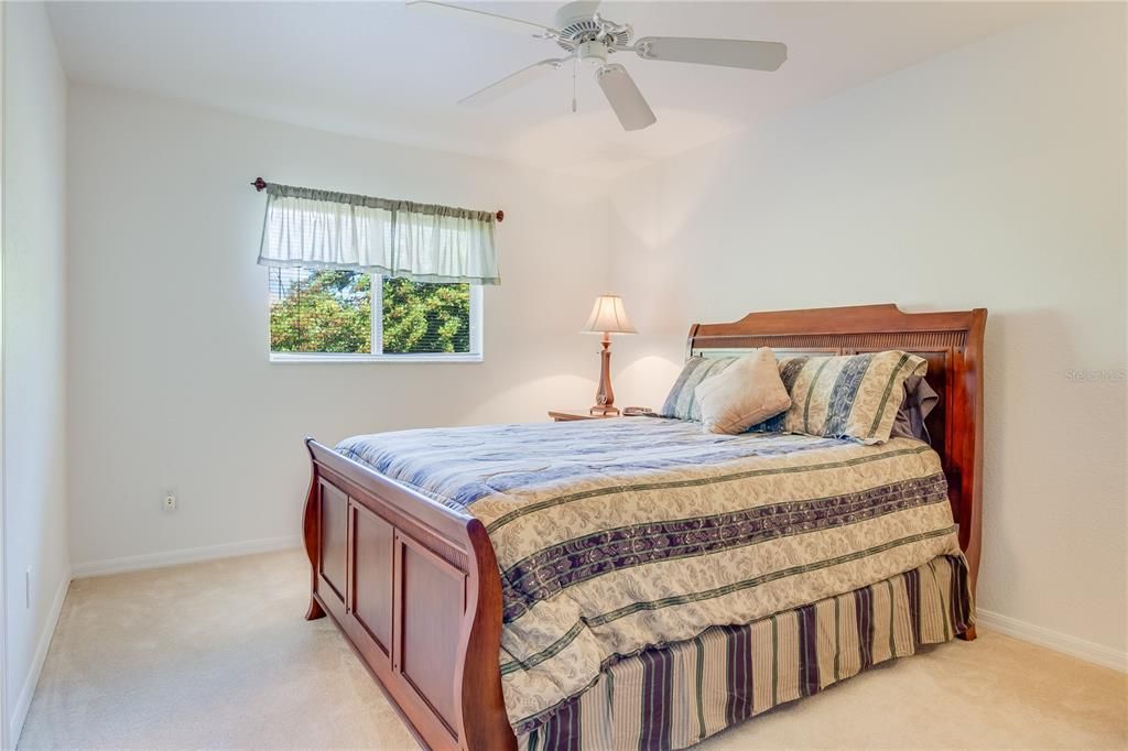 待售: $249,900 (3 贝兹, 2 浴室, 1195 平方英尺)