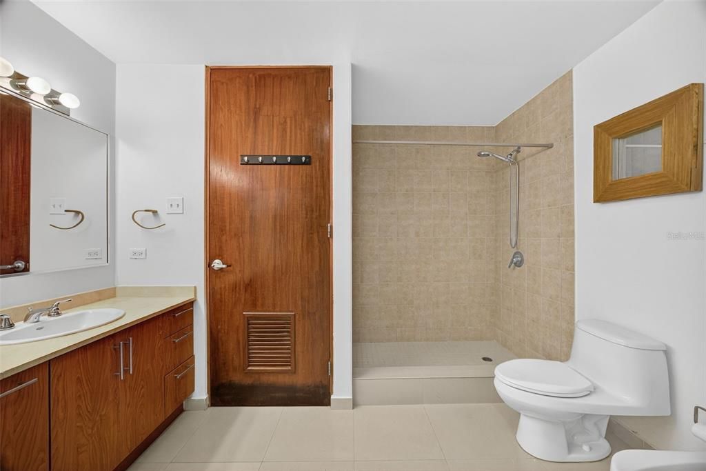 На продажу: $725,000 (3 спален, 2 ванн, 2194 Квадратных фут)