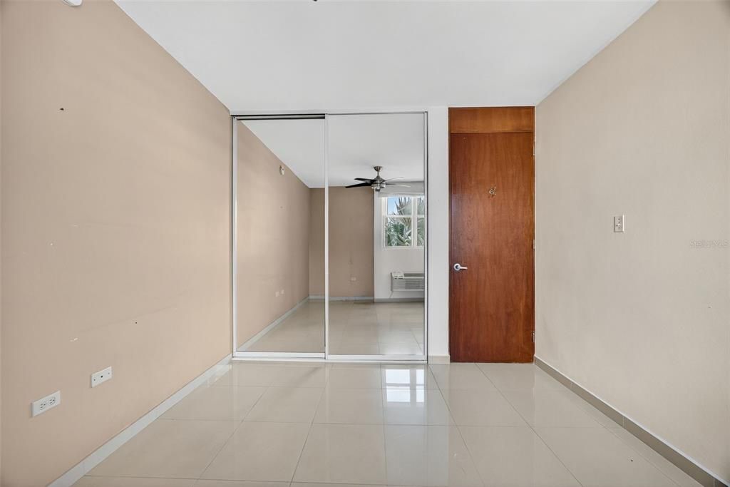 На продажу: $725,000 (3 спален, 2 ванн, 2194 Квадратных фут)