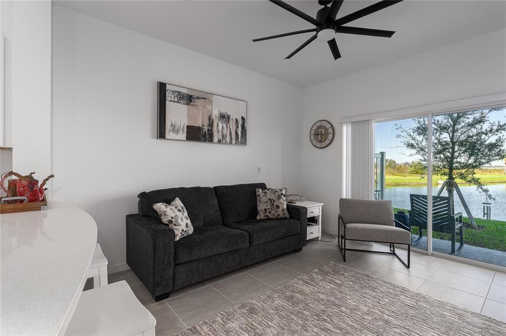 For Sale: $249,900 (2 beds, 2 baths, 1216 Square Feet)