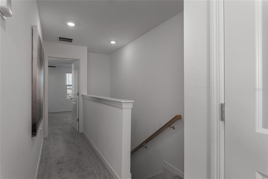 For Sale: $249,900 (2 beds, 2 baths, 1216 Square Feet)