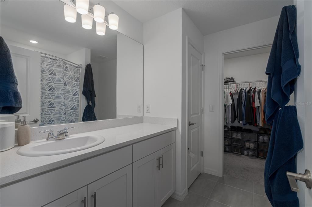 For Sale: $249,900 (2 beds, 2 baths, 1216 Square Feet)