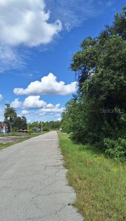 待售: $19,000 (0.23 acres)