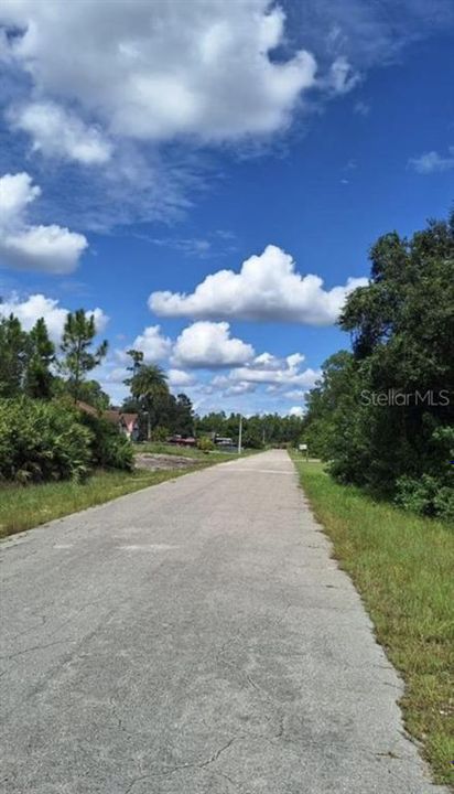 待售: $19,000 (0.23 acres)