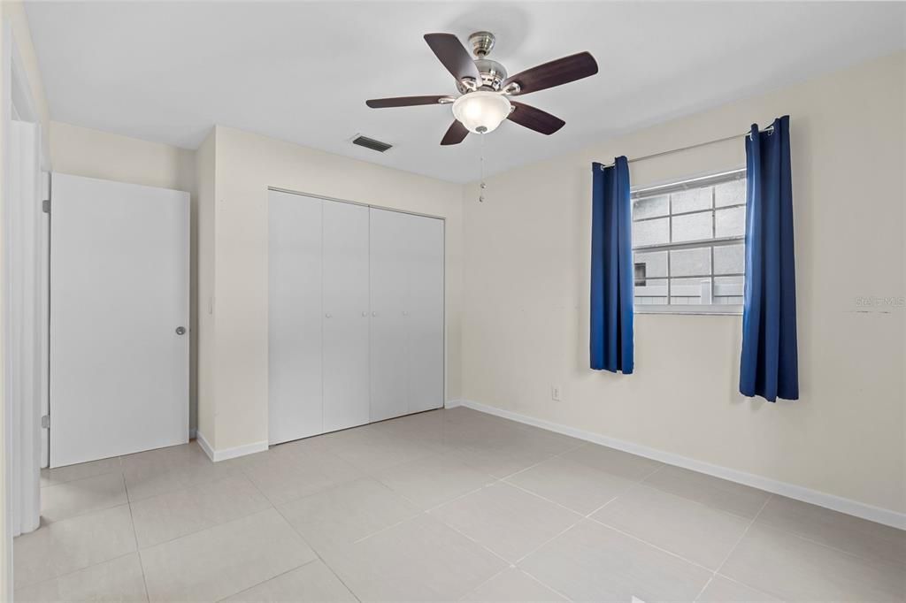 待售: $399,900 (4 贝兹, 2 浴室, 1461 平方英尺)