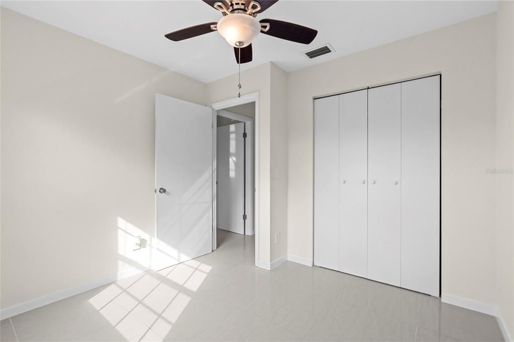 待售: $399,900 (4 贝兹, 2 浴室, 1461 平方英尺)