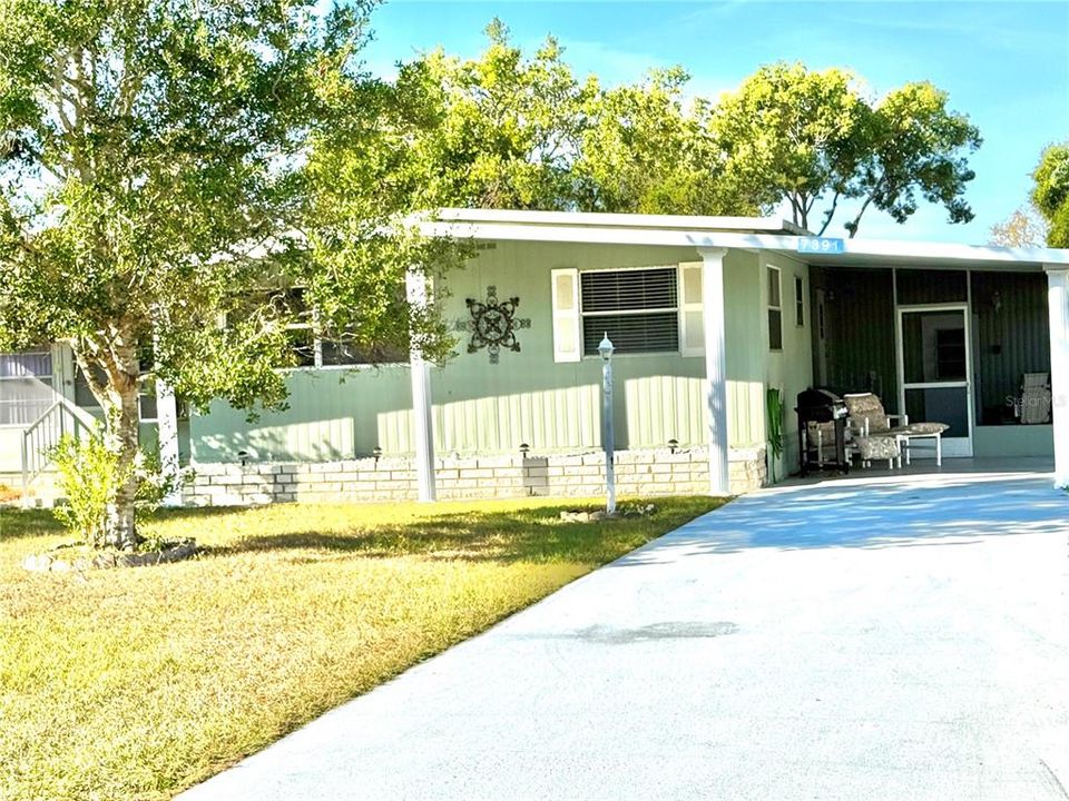 For Sale: $169,000 (2 beds, 2 baths, 1008 Square Feet)