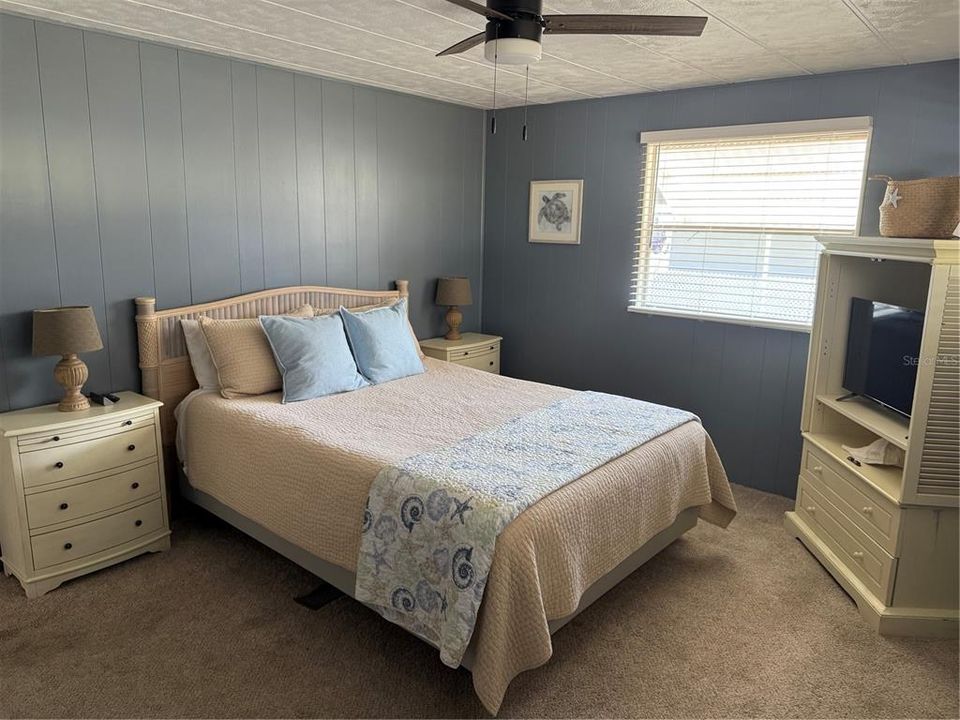 For Sale: $169,000 (2 beds, 2 baths, 1008 Square Feet)