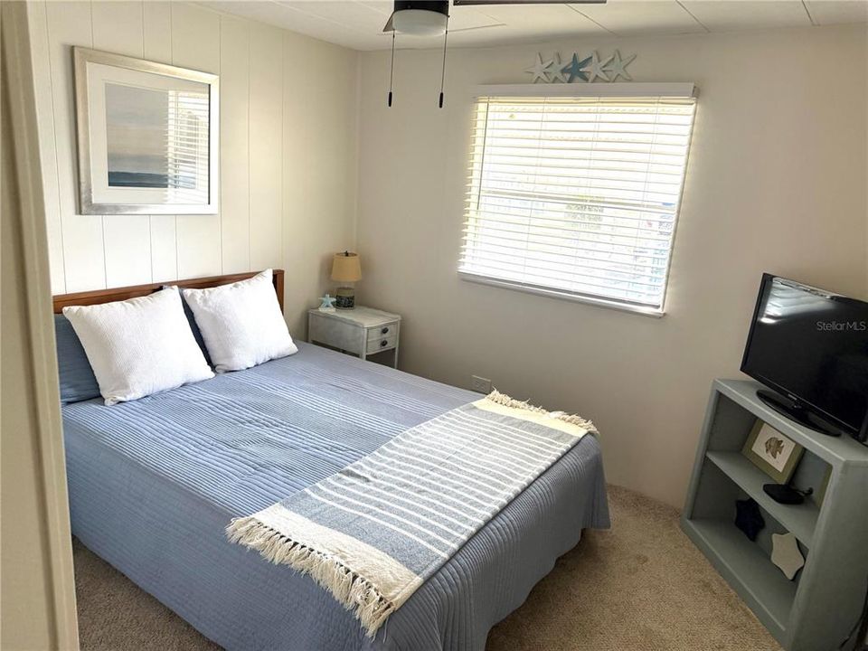 For Sale: $169,000 (2 beds, 2 baths, 1008 Square Feet)