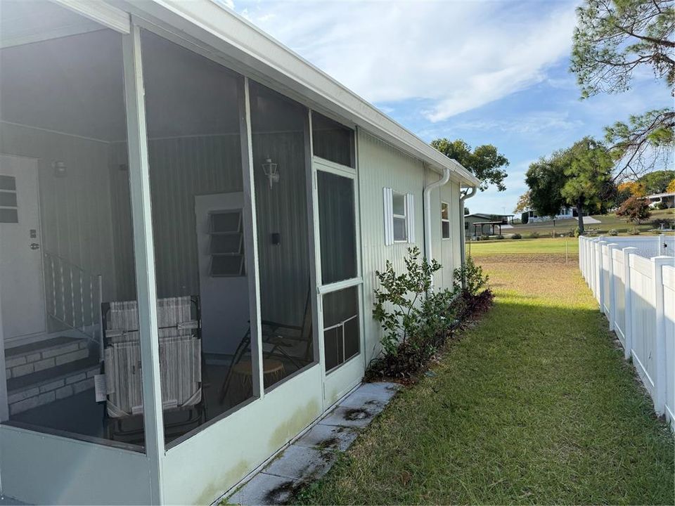 For Sale: $169,000 (2 beds, 2 baths, 1008 Square Feet)